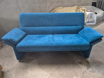 divano 2 posti nuovo