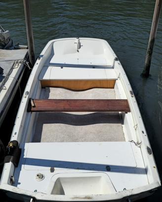Boston whaler 13 sport