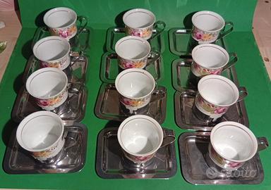 12 Tazze in porcellana 