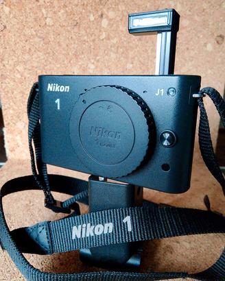 nikon J1