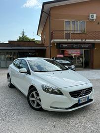 Volvo V40 D2 1.6 Summum