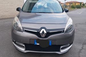 renault scenic 5 porte