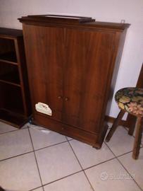 mobile due ante in legno