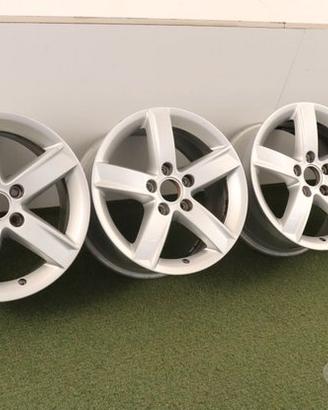 Cerchi in lega Audi Q2 Q3 A4 A3 Golf 8K0071496