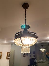Lampadario in bronzo con pendenti