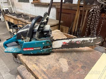 Motosega Makita