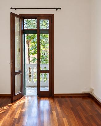 Studio professionale con terrazzino