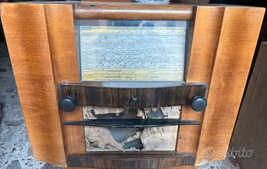 Radio d’epoca Magneti Marelli modello Altair