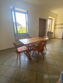 Tavolo e sedie stile Val Varaita