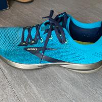 brooks levitate tg 44,5