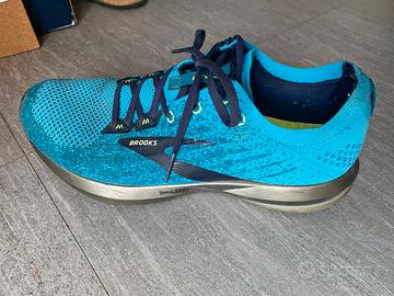 brooks levitate tg 44,5