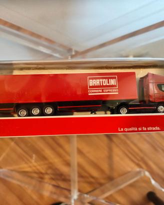 Modellino Camion Iveco Stralis con semirimorchio