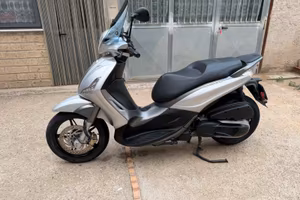 Beverly 350 a.b.s. asr sport turing