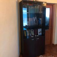 armadio mobile ufficio nero con ante in vetro 