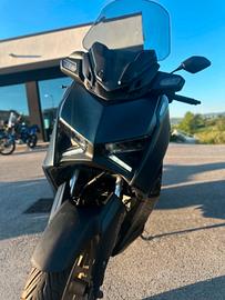 Yamaha X-Max 300 TECH MAX