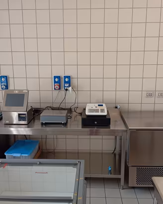 Laboratorio per produzione alimenti