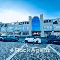 3 NEGOZI COMMERCIALI A RUBANO