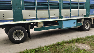 Rimorchio per trasporto animali