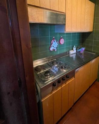 cucina in legno frassino naturale artigianale 