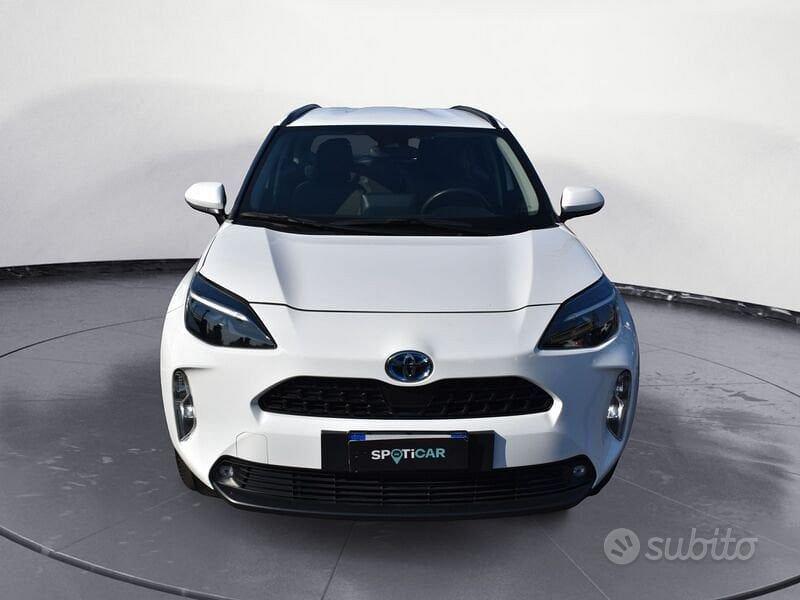 Toyota Yaris Cross 2024 photo 2