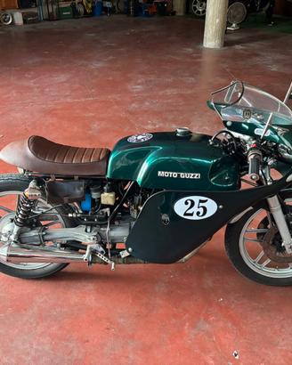 Moto Guzzi v35 cafe racer