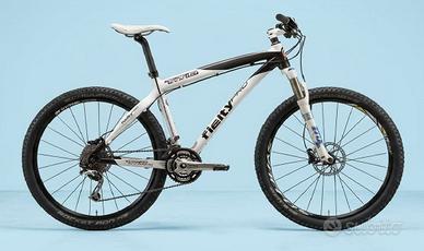MTB full carbon