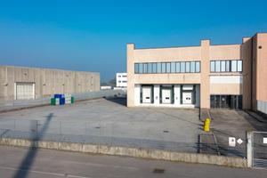 CAPANNONE A PESCAROLO ED UNITI