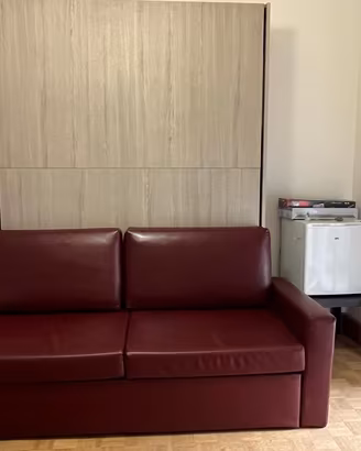 letto a ascomparsa con divano incorporato