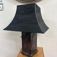 Lampada artigianale in legno giapponese paralume