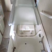 Vasca da bagno per disabili