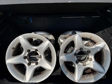 N. 4 cerchi in lega Toyota Land Cruiser 7,5 x16
