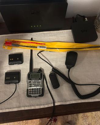 Radio yaesu vx7r