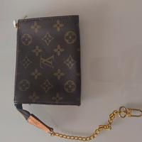 pochette con catenella 