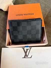 Louis vuitton multiple wallet