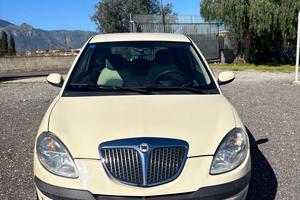 Lancia Ypsilon 1.2 Oro Giallo