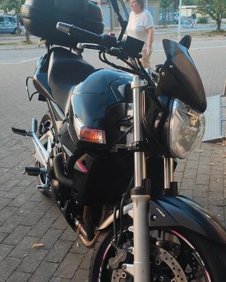 Suzuki GSR 600cc