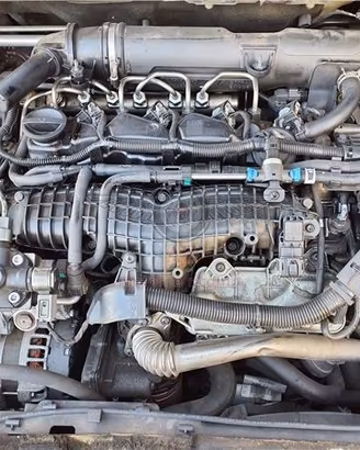 Volvo v40 2017 - d4204t8