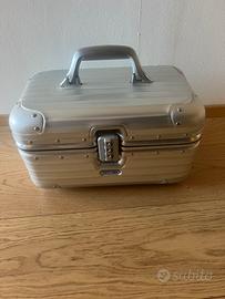 Rimowa beautycase da viaggio