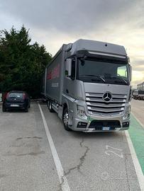 Mercedes actros 2553