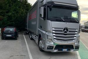 Mercedes actros 2553