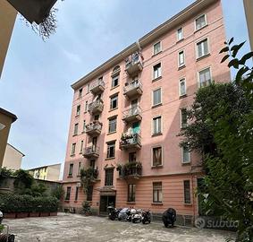 Immobile in asta di 80 m² con 2 locali a Milano