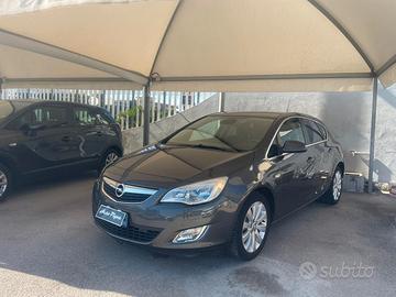 Opel Astra 1.4 Turbo 140CV 5 porte GPL Tech Cosmo
