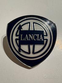 Stemma Lancia Delta / Prisma Jeray Vitrofilm
