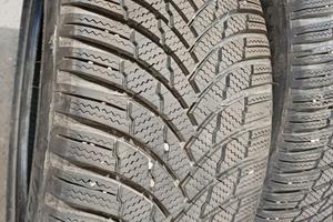 Pneumatici invernali Firestone 