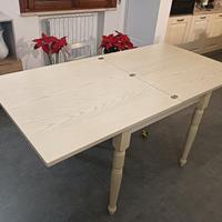 tavolo  di legno allungabile da  90x90 a 180x90