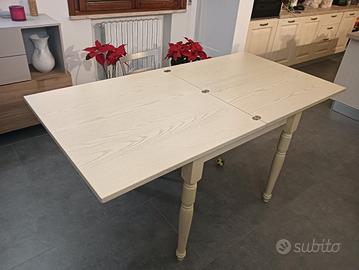 tavolo  di legno allungabile da  90x90 a 180x90