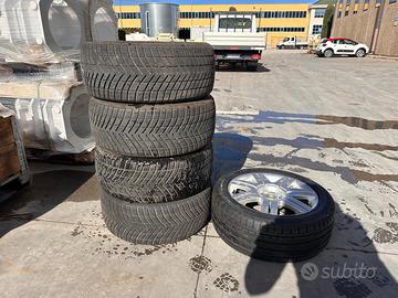 Set 5 Pneumatici INVERNALI nuovi 235/45 R17 97V XL