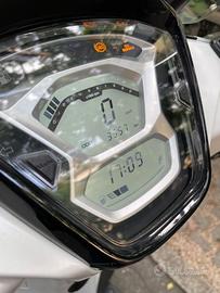 Kymco People S 200i