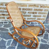 Sedia Dondolo Vintage Design paglia di vienna