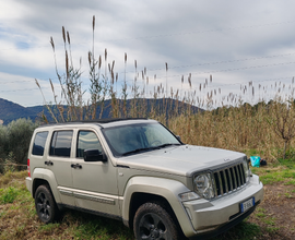 Cherokee 2009 184.000km